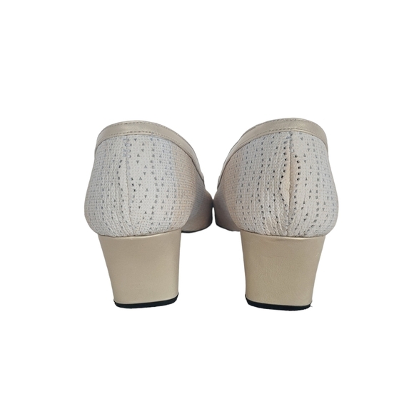 Vintage 80s Margaret Jerrold Church Pumps - Picture 6 of 9